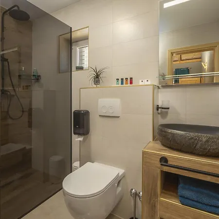 Tany Zadarvillas * Dracan